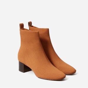Everlane Glove Boot in Toffee